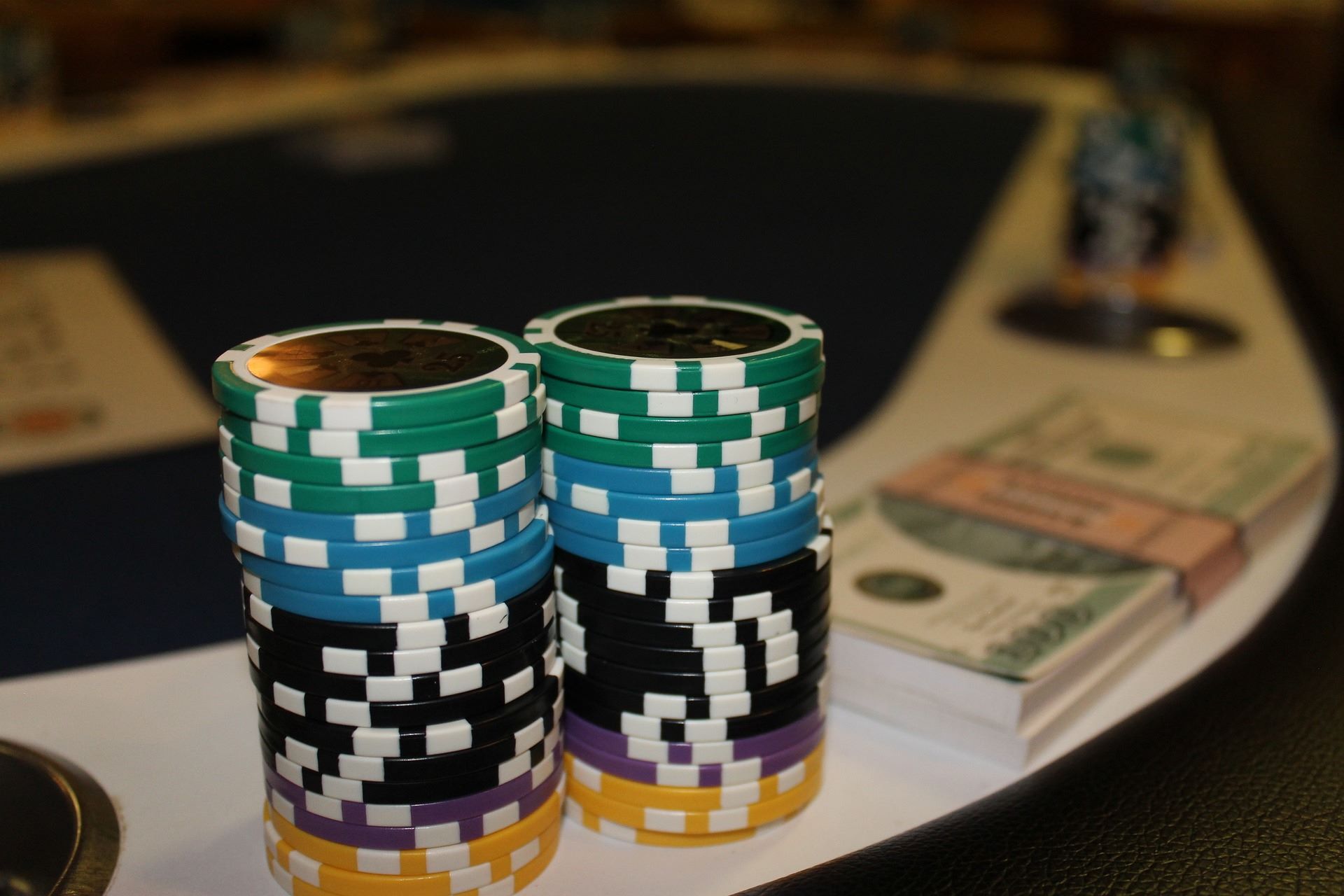 How does wagering work for bonuses in casinos?